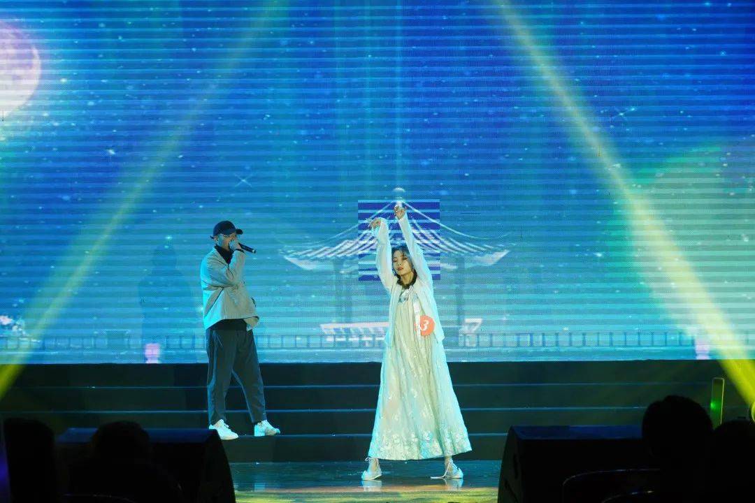 
第二十五届校园文化艺术节‘火狐电竞官网’(图19)