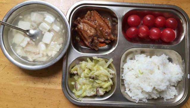 舒芙蕾薯饼的做法_舒芙蕾薯饼 Souffle Hashed Brown_舒芙蕾薯饼怎么做_Jackylicious的菜谱【火狐电竞】(图1) 火狐电竞平台