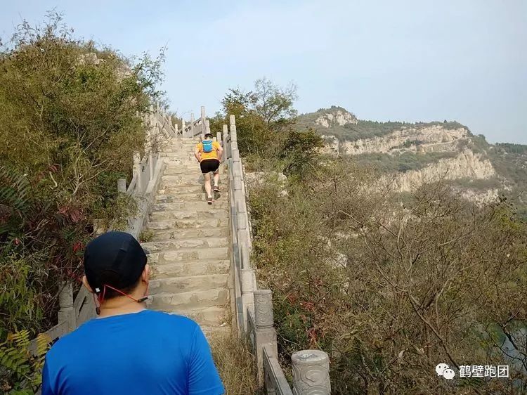 散珍珠收藏:警惕新珠做旧作者:未知2013-06-1808:50:17来源:金投网 随着收藏热的不断升温,门槛较低的散‘火狐电竞’(图2) 火狐电竞