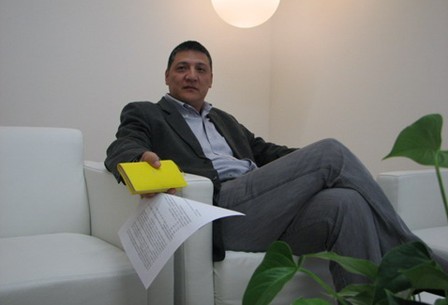 细分需求催生另类钻石消费“火狐电竞”(图2) 火狐电竞官网