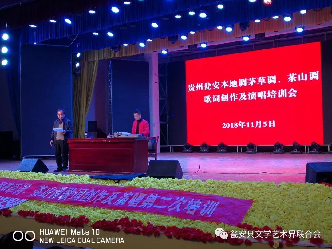 绿色小油条的做法_此绿色真正的绿色,自制健康小油条!_绿色小油条怎么做_萝卜头~美食厨房的菜谱【火狐电竞官网】(图2) 火狐电竞