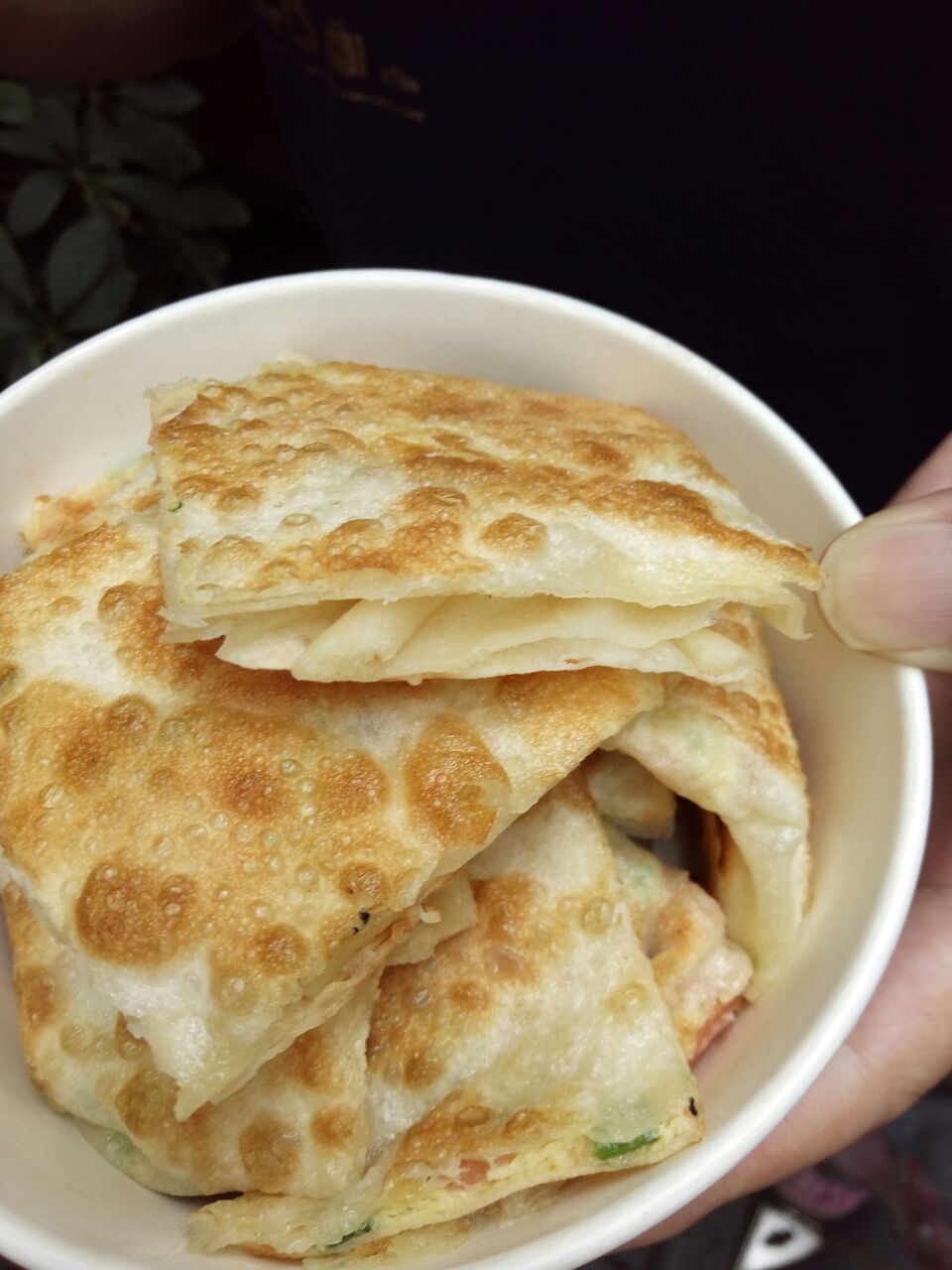 火狐电竞平台:宅在家不知道吃啥?这三种美食做法简单又美味,更有仪式感(图1) 火狐电竞平台