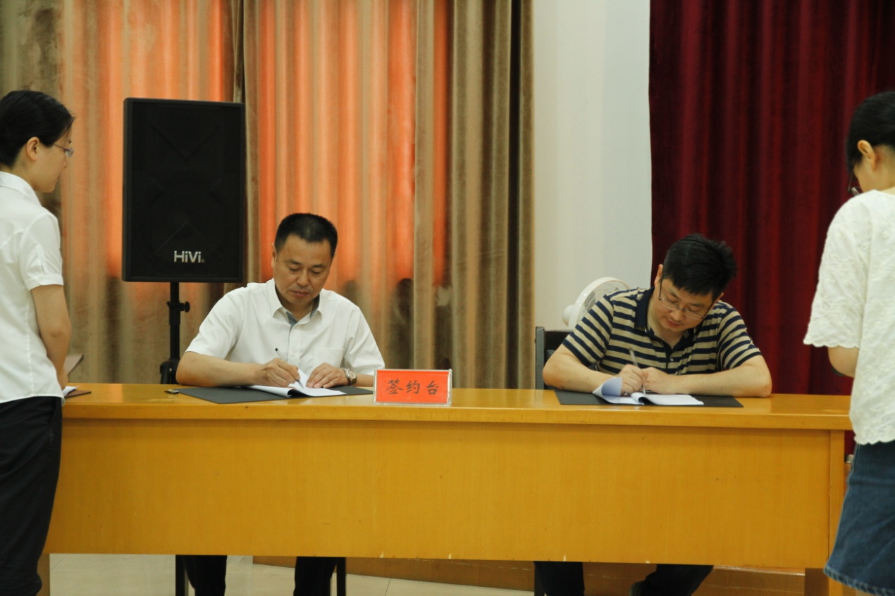 火狐电竞平台_厨师长教你鱼香茄子家常做法,好吃不腻,超级下饭(图1) 火狐电竞官网