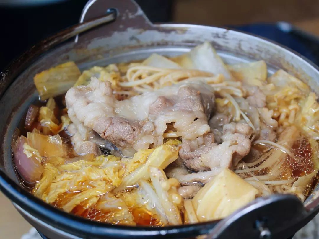 ‘火狐电竞’蜜汁鸡翅的做法_蜜汁鸡翅怎么做_碗里姜膳的菜谱(图1) 火狐电竞官网