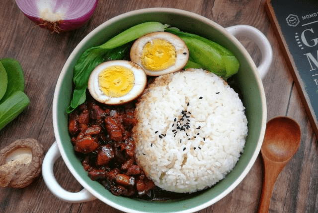 火狐电竞官网-
想吃卤肉饭自己在家做 配方和步骤都告诉你 简朴鲜味又实惠(图2) 火狐电竞官网-
想吃卤肉饭自己在家做 配方和步骤都告诉你 简朴鲜味又实惠(图2)