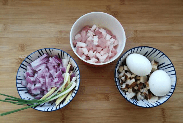 火狐电竞官网-
想吃卤肉饭自己在家做 配方和步骤都告诉你 简朴鲜味又实惠(图6) 火狐电竞官网-
想吃卤肉饭自己在家做 配方和步骤都告诉你 简朴鲜味又实惠(图6)